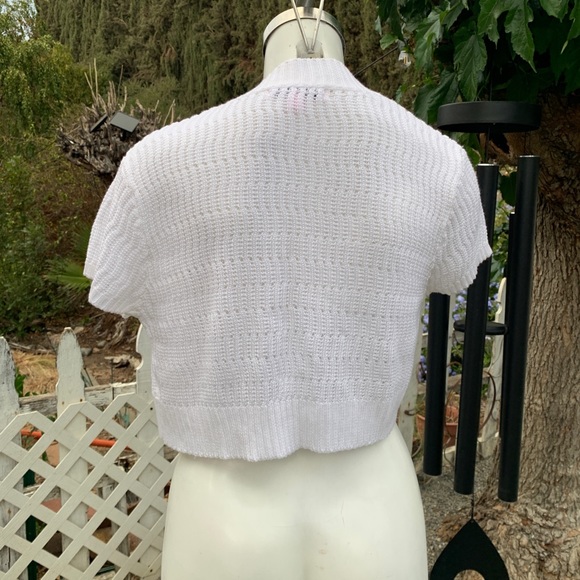 MADE FOR ME TO LOOK AMAZING White Crop Sweater XL - Picture 6 of 10